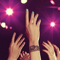 http://julie-nivert.com/files/gimgs/th-60_julie-nivert-Chanel - Première Rock 4 copie_v2.jpg